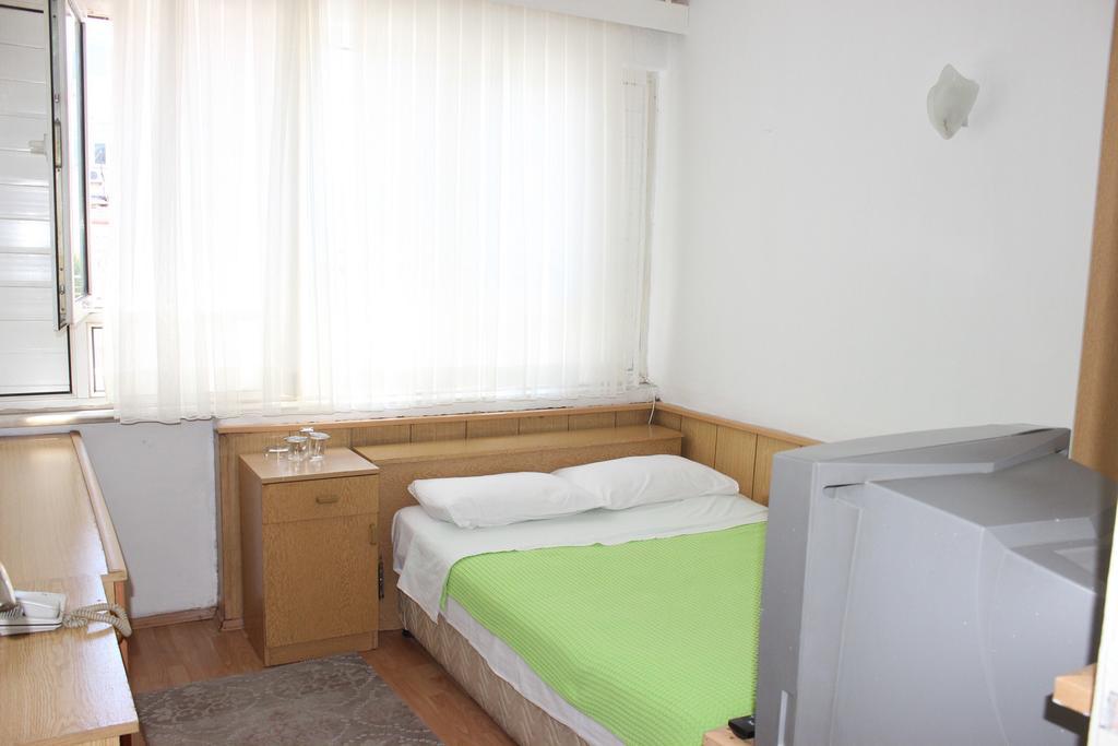 Hotel Ulke Yalova  Habitación foto
